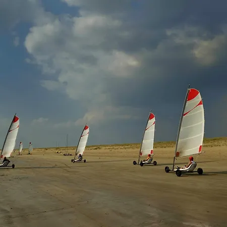 Maisonnette Accueillante Avec Piscine Et Parking A La Faute-sur-mer - Fr-1-194-334 Prázdninový dům *