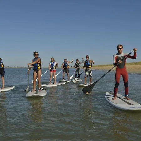 Maisonnette Accueillante Avec Piscine Et Parking A La Faute-sur-mer - Fr-1-194-334 Prázdninový dům